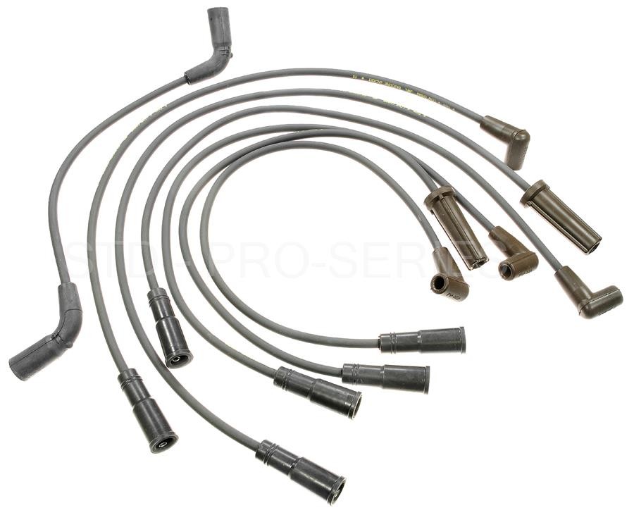 STANDARD MOTOR PRODUCTS - Spark Plug Wire Set - STA 27673